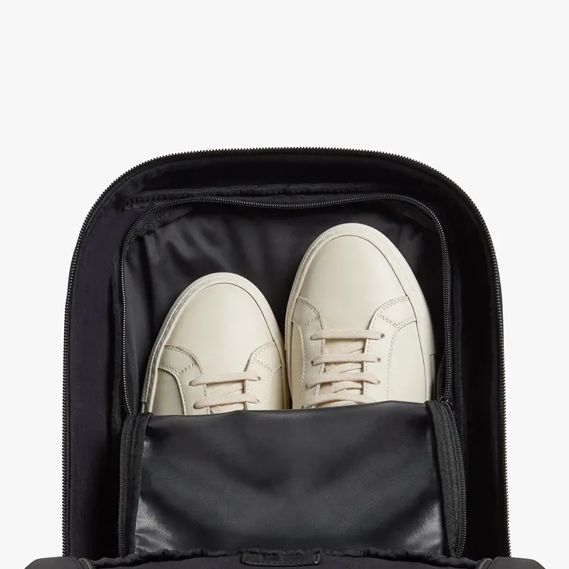 Metro-Backpack-CarbonBlack-3894_1b3d90fe-66fe-42b1-a2ae-69665ae0c120_1080x.jpg