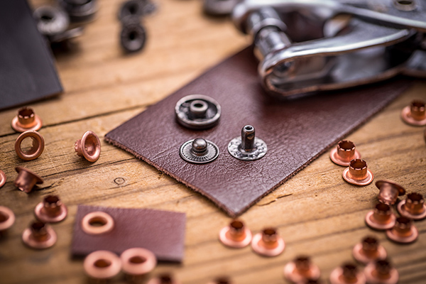 Comprehensive Analysis: Hardware Snaps in Leather bags