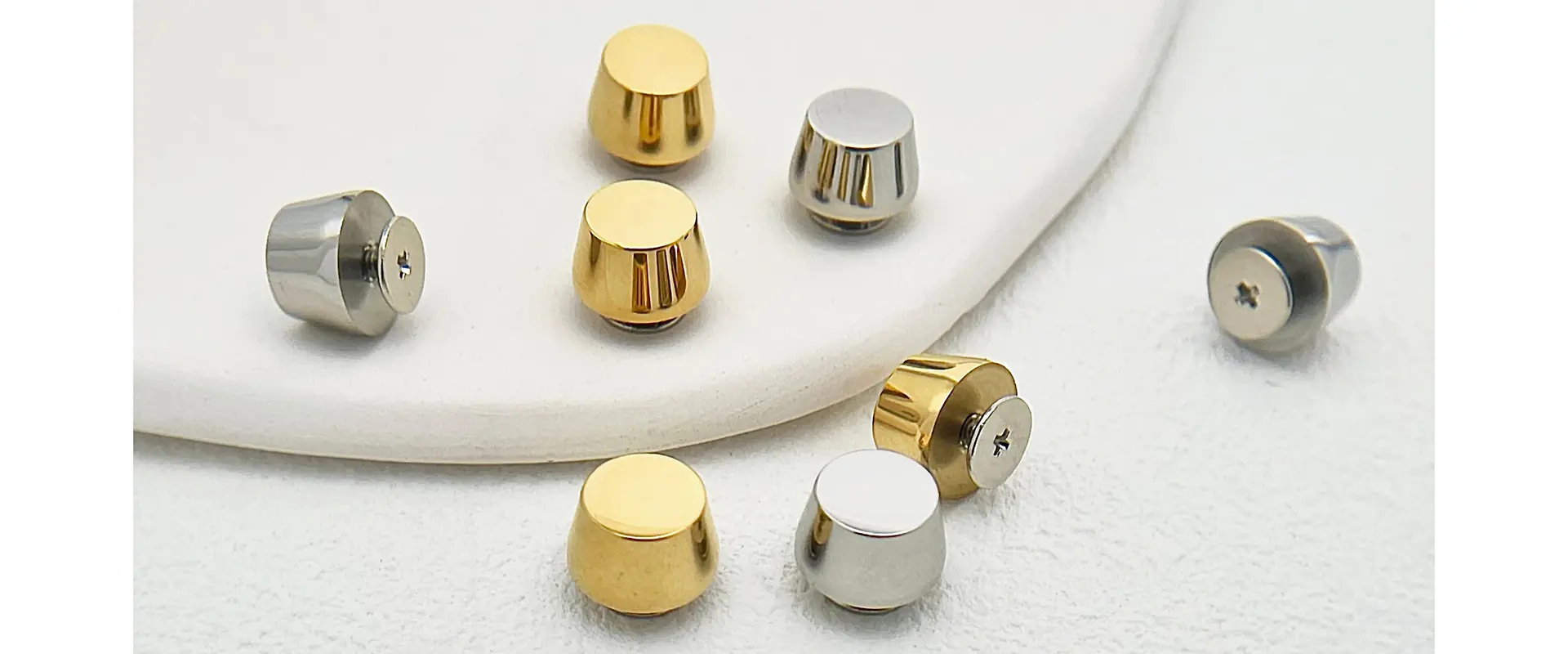 Bottom Studs.jpg