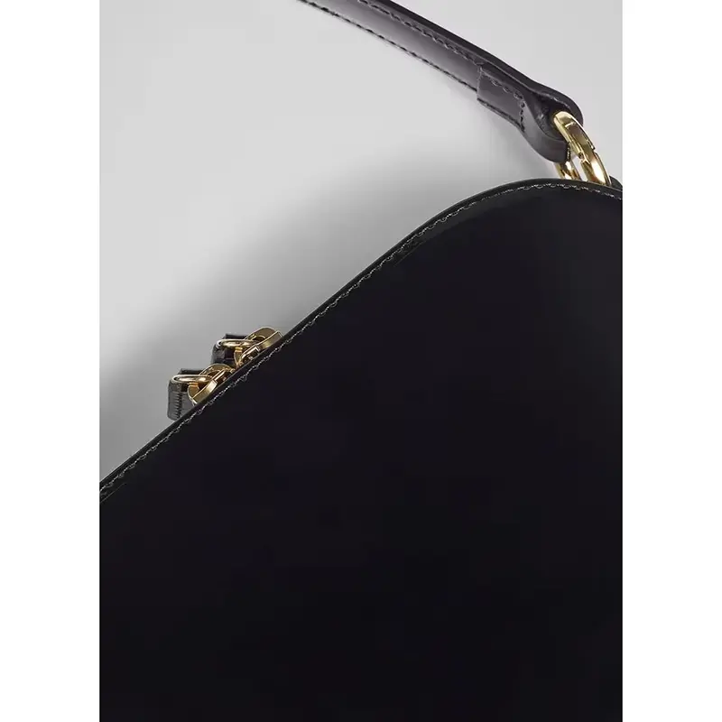 UK_AW22_SH_HUDSON_BLACK_PATENTe.jpg