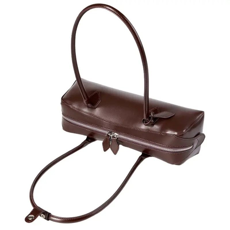 Leather-Baguette-Bag-7.jpg