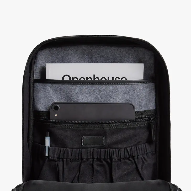 Metro-Backpack-CarbonBlack-3667_3186dff1-47fc-40a3-ac61-6ab932493266_1080x.jpg