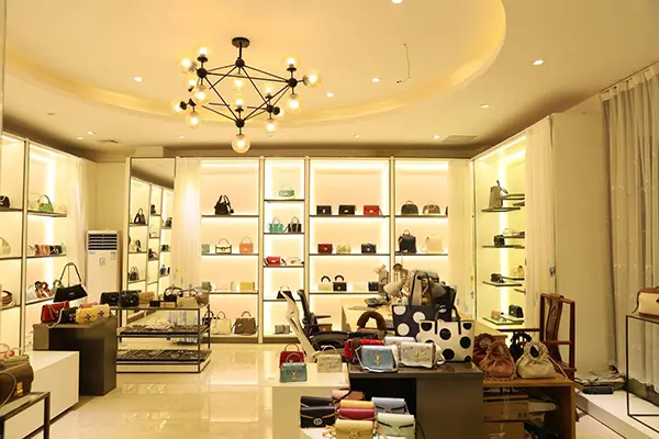 Ackmie: Create Fashionable Leather Bags with Passion