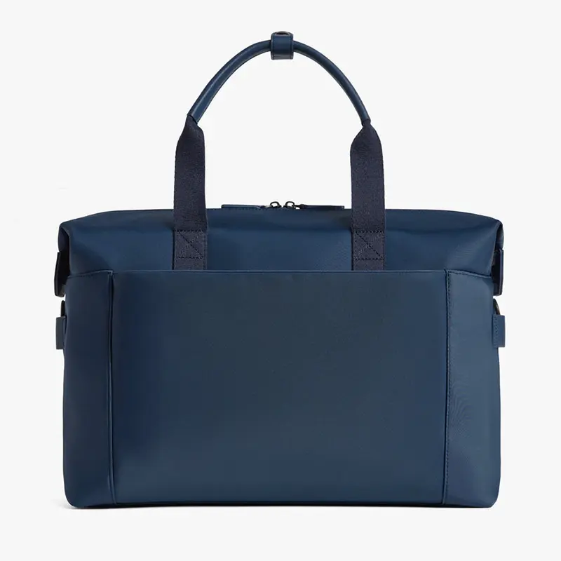 Metro-Duffel-OxfordBlue-3763_fdf9aa3b-1eed-41f3-96e4-62ee4ad57a92_1080x.jpg